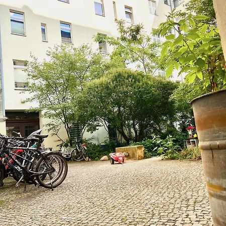 Cozy Designer In Friedrichshain Apartment