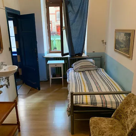 Johns Hostal