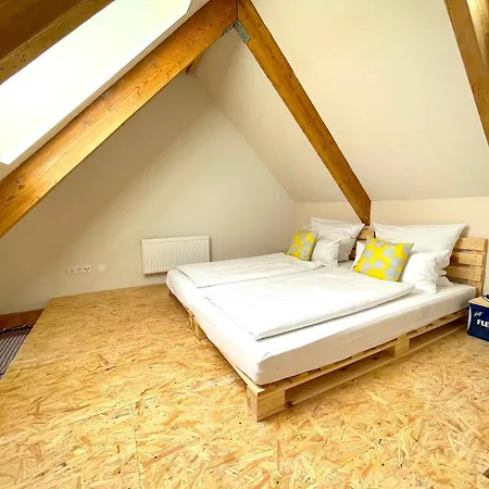 Apartment Quiet&cozy Perfect For Groups & Families & Business Trips, Near Ber Airport *