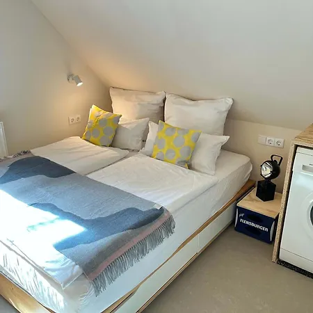 Quiet&cozy Perfect For Groups & Families & Business Trips, Near Ber Airport *