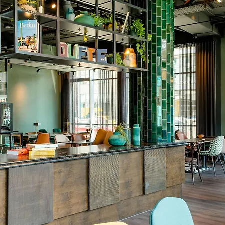Hotel One Berlin-hackescher Markt 3*