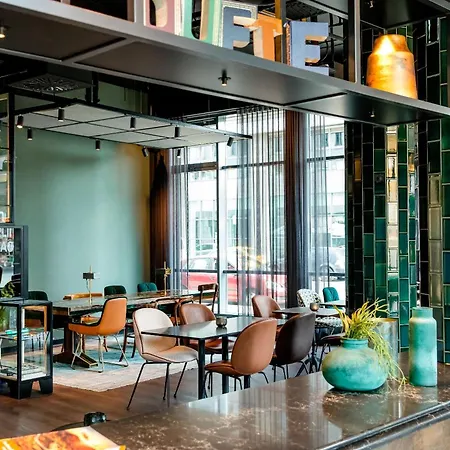 Hotel One Berlin-hackescher Markt 3*