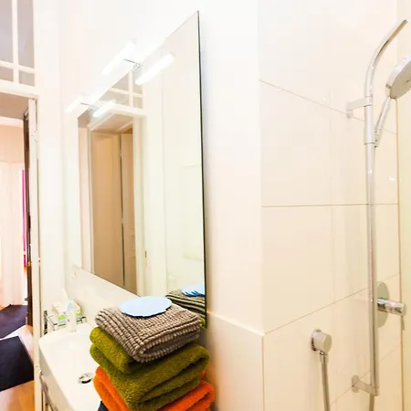 Aptc Downtown Monument4rent Near Checkpoint Charlie Berlin