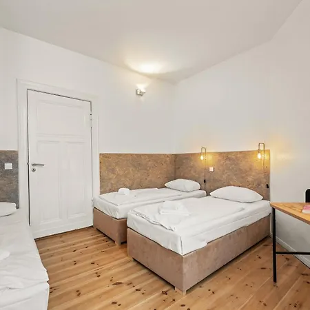 Mooeve Friedrichs Big * Berlin