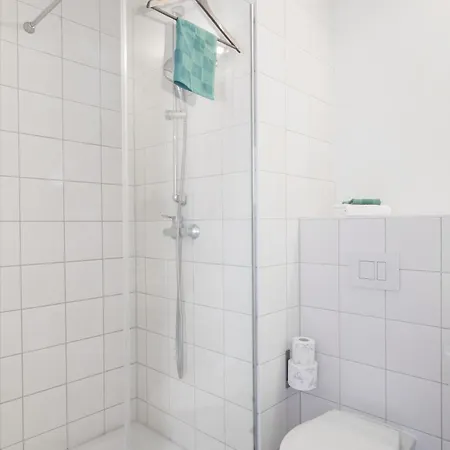 Mooeve Friedrichs Big Apartment *