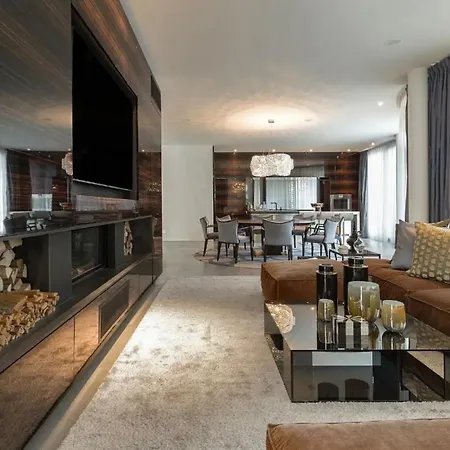 Ultra Luxury Penthouse With Pool Apartment
