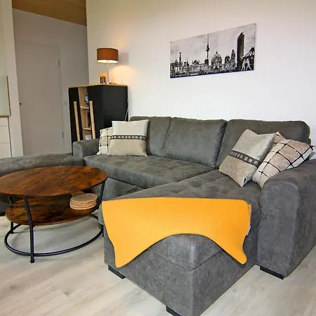 Amber In Mahlsdorf Apartment *