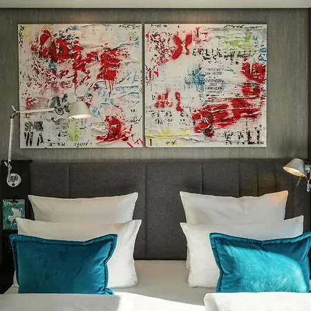 One Mitte Hotel
