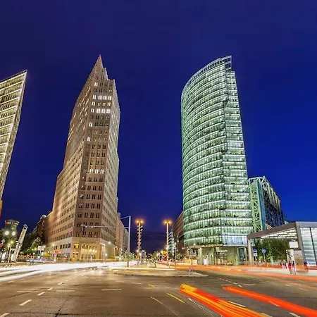 33 M Schoenhauser Allee Berlin