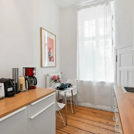 Apartment 33 M Schoenhauser Allee Berlin