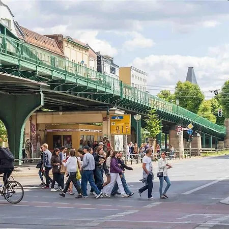 Apartment 33 M Schoenhauser Allee Berlin