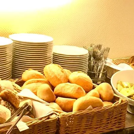 Hotel Kurfuerst Am Kurfuerstendamm