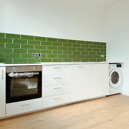 Helles Elegantes Zimmer In Berlin-schoeneberg 3 *