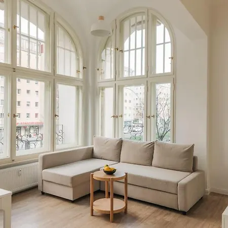 Homaris Frankfurter Allee Apartment