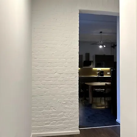 Apartment Classic Black In Vibrant Area 6 Berlin