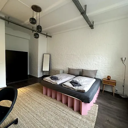 Apartment Cozy Rosy In Vibrant Area 4 Berlin