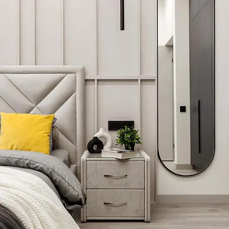 Nikolas Cosy Flat On Choriner Street *