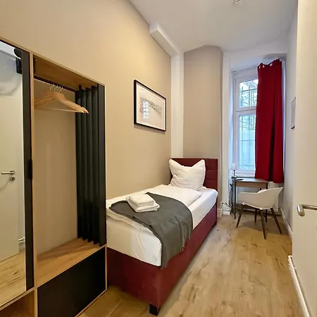 Fairapart 5 Rooms, 2 Baths, 120sq M Prenzlauer Berg Apartment *