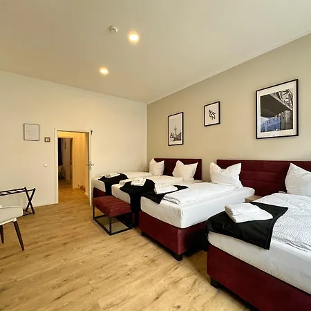 Fairapart 5 Rooms, 2 Baths, 120sq M Prenzlauer Berg Apartment *