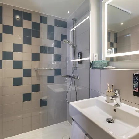 - The Niu, Flash Charlottenburg By Ihg 3*