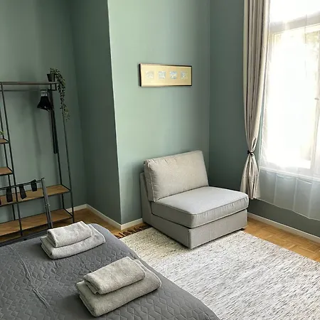 Jomi Unterkunft Funkturm Apartment Berlin