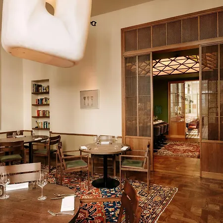 Boutique Chateau Royal Hotel Berlin