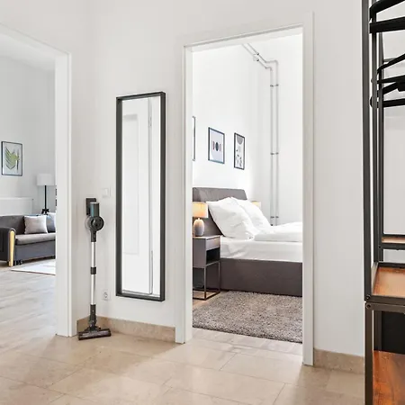 Apartment Mint Ueber Der Stadt Parken Kueche Wifi *