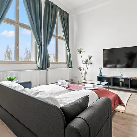 Mint Ueber Der Stadt Parken Kueche Wifi Apartment *