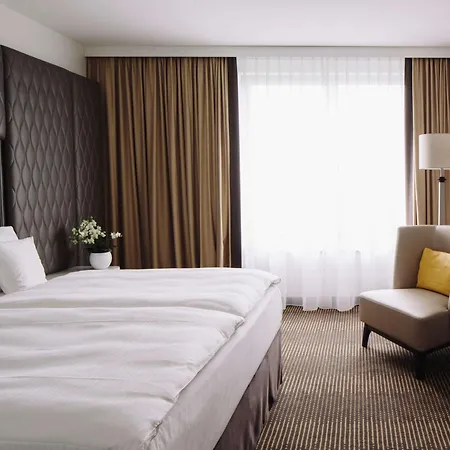 Pullman Schweizerhof 5*