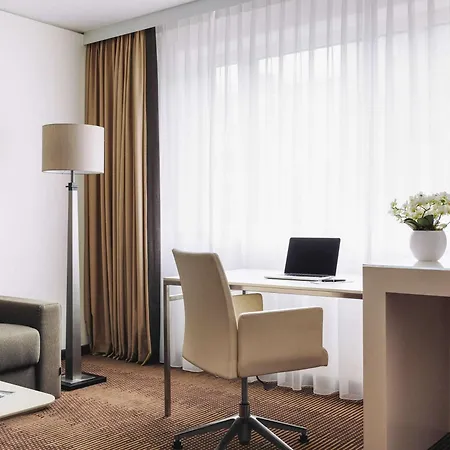 Hotel Pullman Schweizerhof 5*