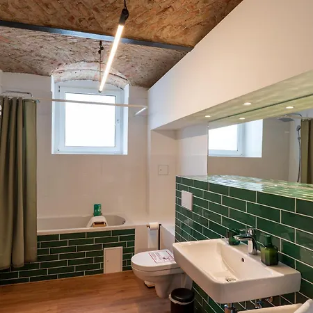Zentral Gelegene Design-apartments In Kreuzberg, Direkt Im Bergmannkiez Apartament
