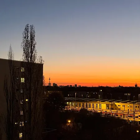 Mint Ueber Der Stadt Parken Kueche Wifi Apartment Berlin