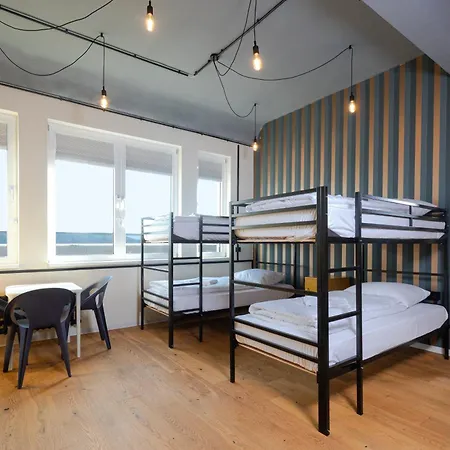 Coffee Hostel *
