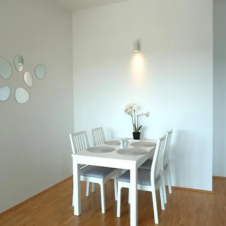 Privates In Westberlin - Jomi Apartment *