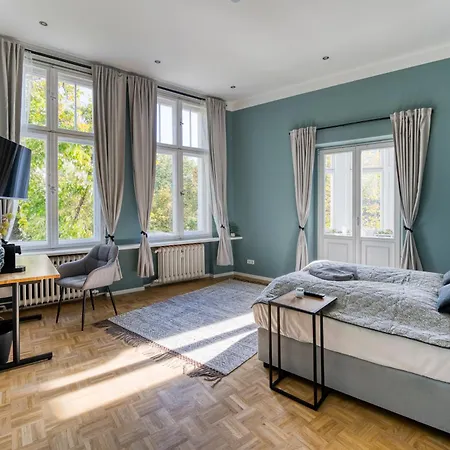 Homestay Jomi Stays, Brandenburgische Strasse 16 - Wohnen Beim Kurfuerstendamm