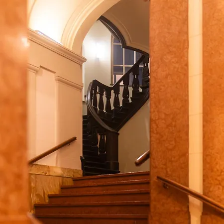 Jomi Stays, Brandenburgische Strasse 16 - Wohnen Beim Kurfuerstendamm Homestay *