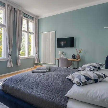 Jomi Stays, Brandenburgische Strasse 16 - Wohnen Beim Kurfuerstendamm Homestay