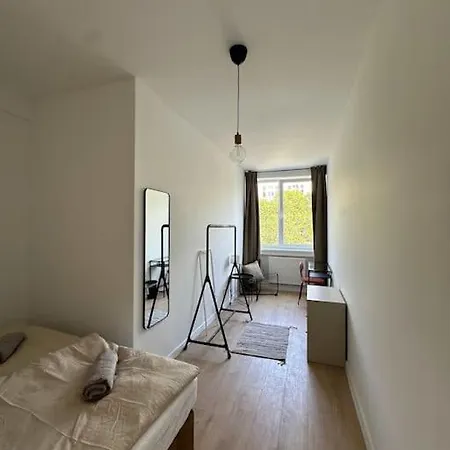Helles Elegantes In Berlin-schoeneberg Apartment Berlin