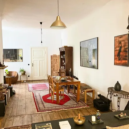 Apartment Altbau Loft Neukoelln *