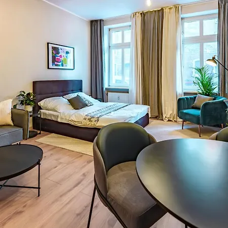 Bh5 Ron Apartment