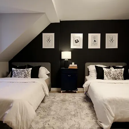 Holiday home Haus Mit Pool, Garten Und Gym In