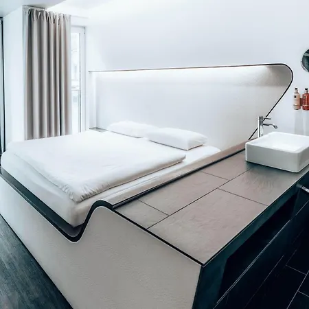 Hotel Q! 4*
