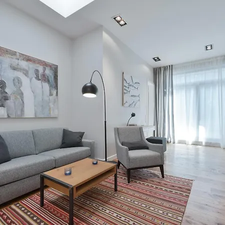 Aparthotel Downtown Living *