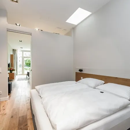 Downtown Living Aparthotel