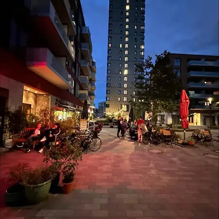 Apartment Modern In & Free Gym Access Berlin