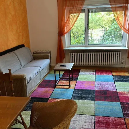 3 Zim - Bis 9 Per - In Rudow Berlin