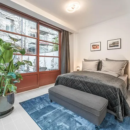 Apartment Mitte Loft On 2floors, 150 Qaudratmeter, 2brs, 2bathrooms, Living Room, Dinning Up To 8 Ppl *
