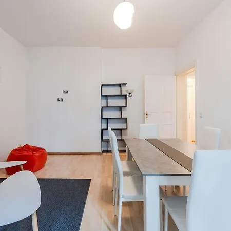 Lejlighed Tranquil Retreat Prenziberlin Near Alexanderplatz Berlin