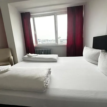 Ootel.com Szálloda 3*