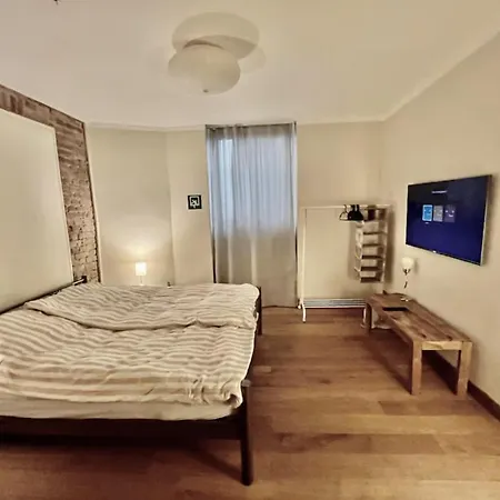 Apartment Im Nollendorfkiez, 2 Zimmer, Kueche, Bad, Berlin
